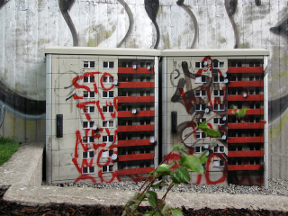 Illustration for article titled Artist Converts Everyday Objects Into Super-Realistic Miniature Apartment Buildings